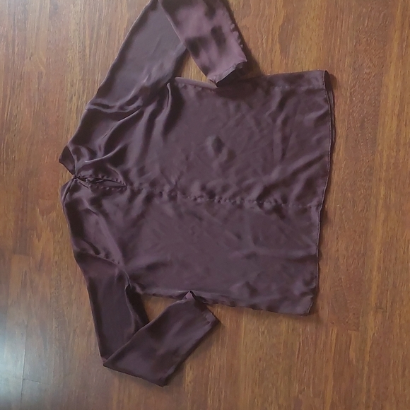 Plum blouse - Picture 6 of 8